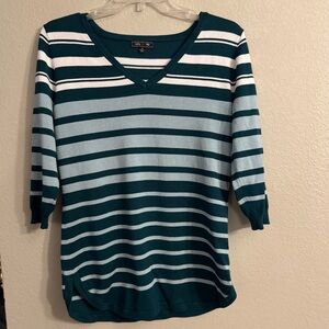 Lety & Me Women’s V Neck Sweater 3/4 Sleeves Green & White Stripped Sz Medium